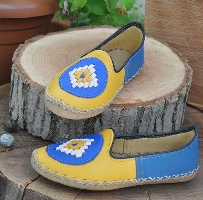 Front Yellow Back Blue - Flat Shoes 