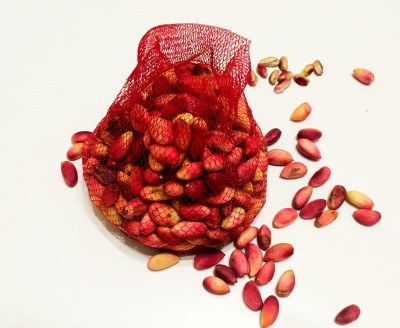 The age of fresh peanuts pistachios (1 kg) 